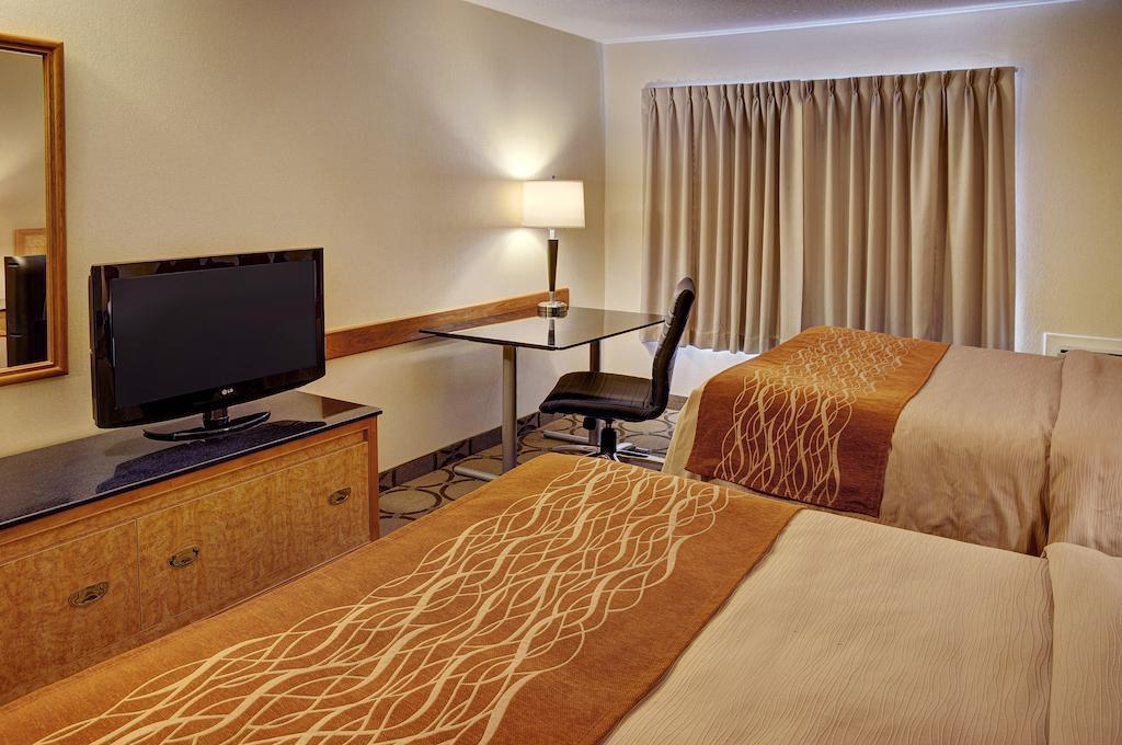 Comfort Inn Kirkland Lake Esterno foto