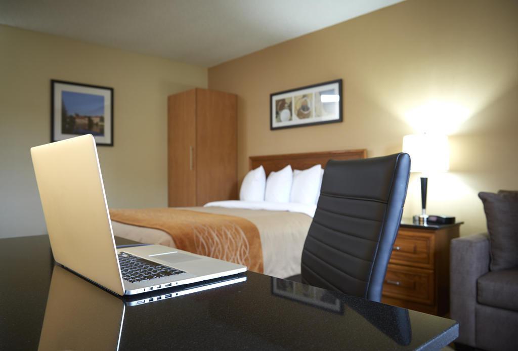 Comfort Inn Kirkland Lake Esterno foto
