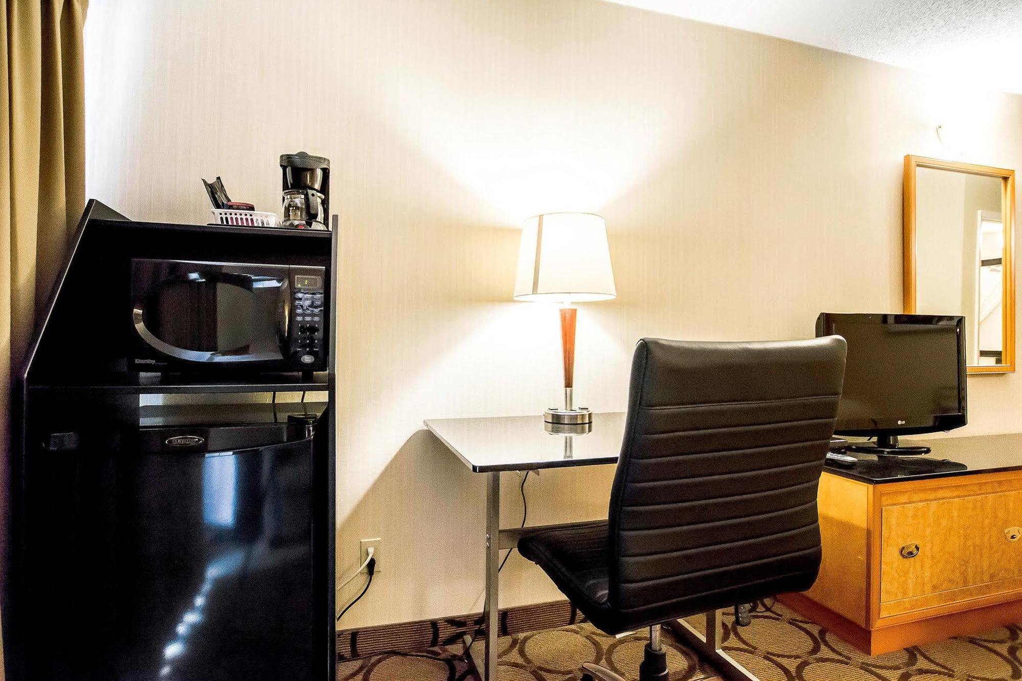 Comfort Inn Kirkland Lake Esterno foto