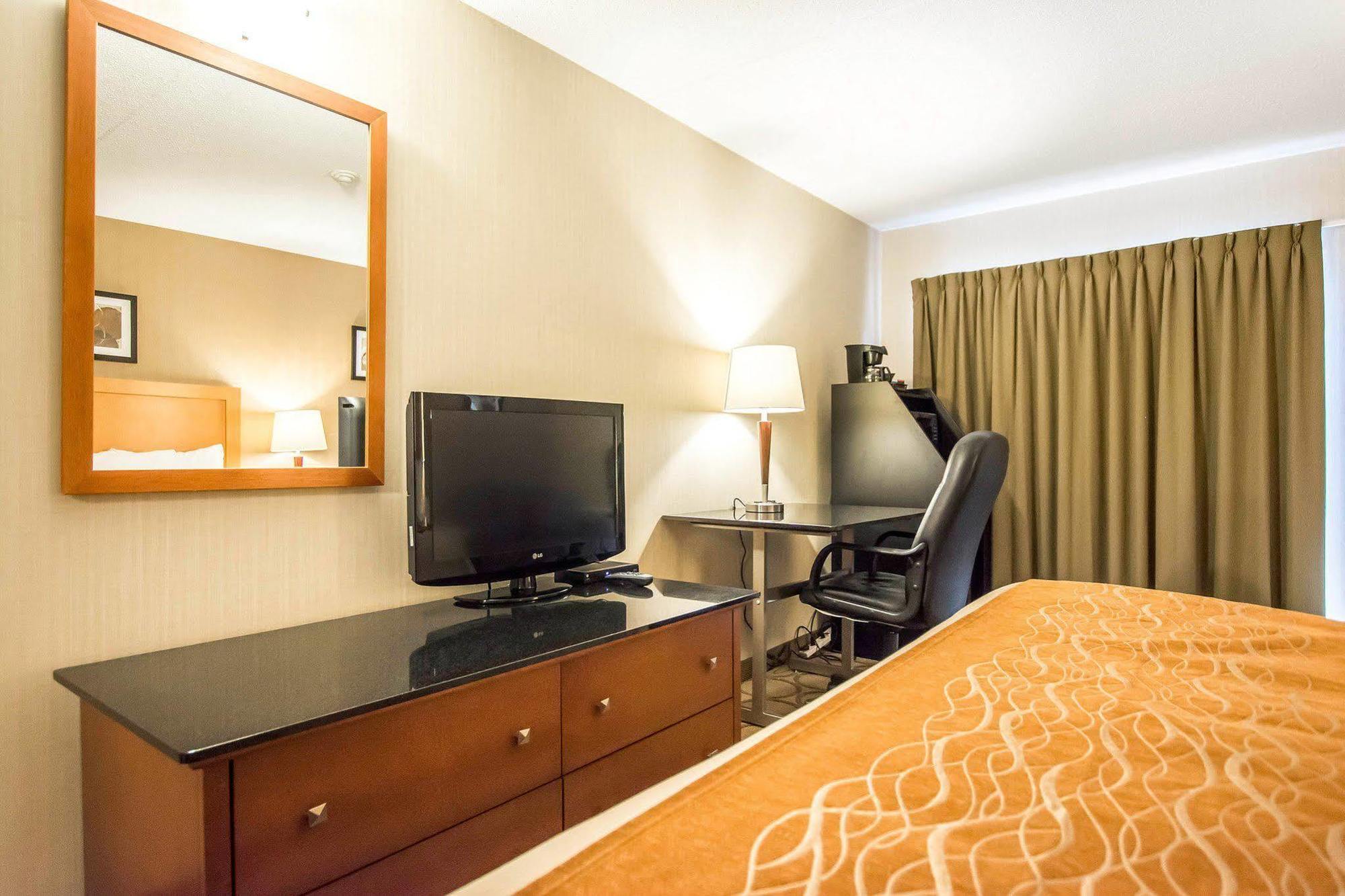 Comfort Inn Kirkland Lake Esterno foto