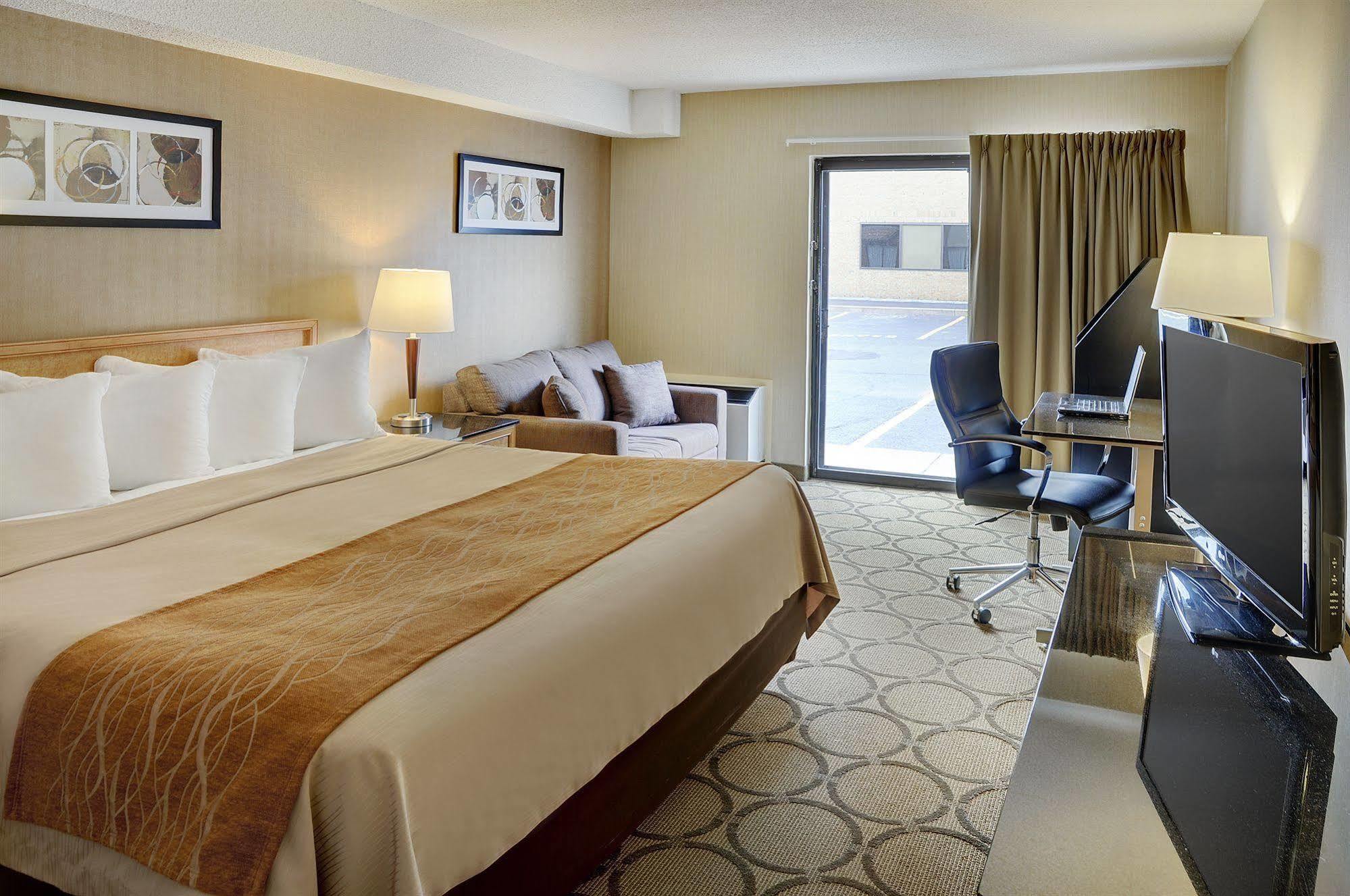Comfort Inn Kirkland Lake Esterno foto