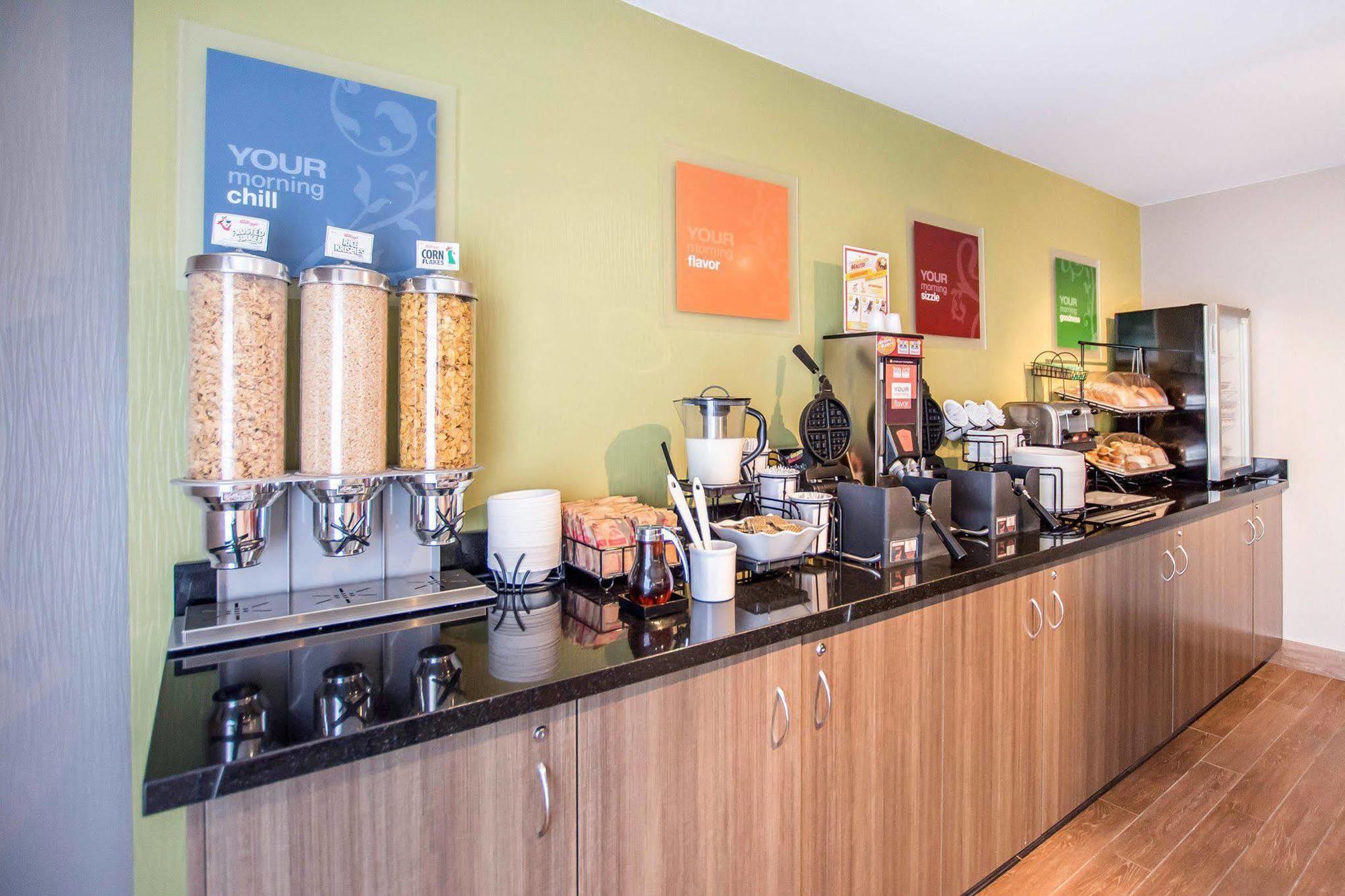 Comfort Inn Kirkland Lake Esterno foto