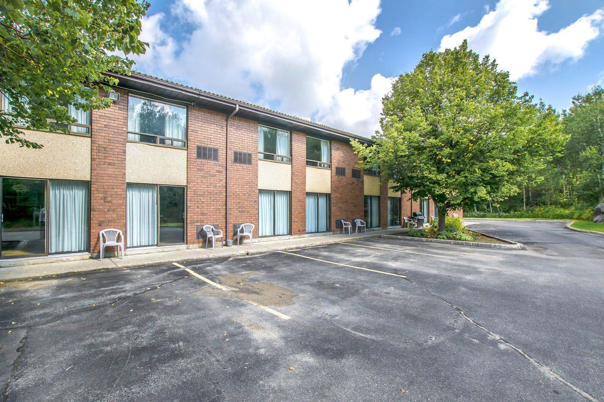 Comfort Inn Kirkland Lake Esterno foto